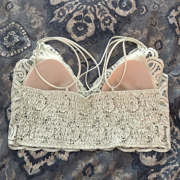 Victoria’s Secret Pink bra - Picture 2 of 11